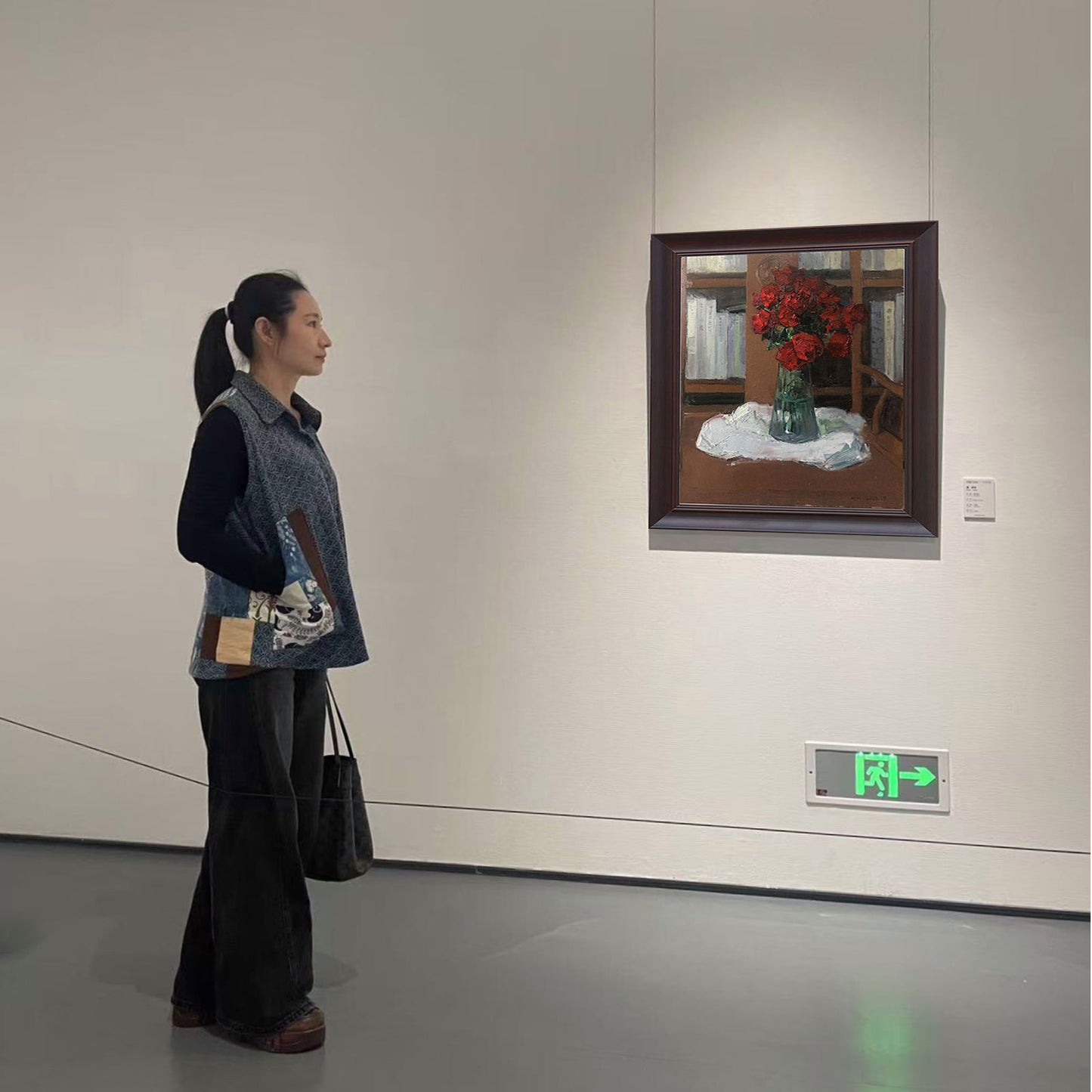 Red Roses in Glass Vase Original Oil Painting on Canvas, Framed Still Life Floral Artwork (40 × 50 cm)