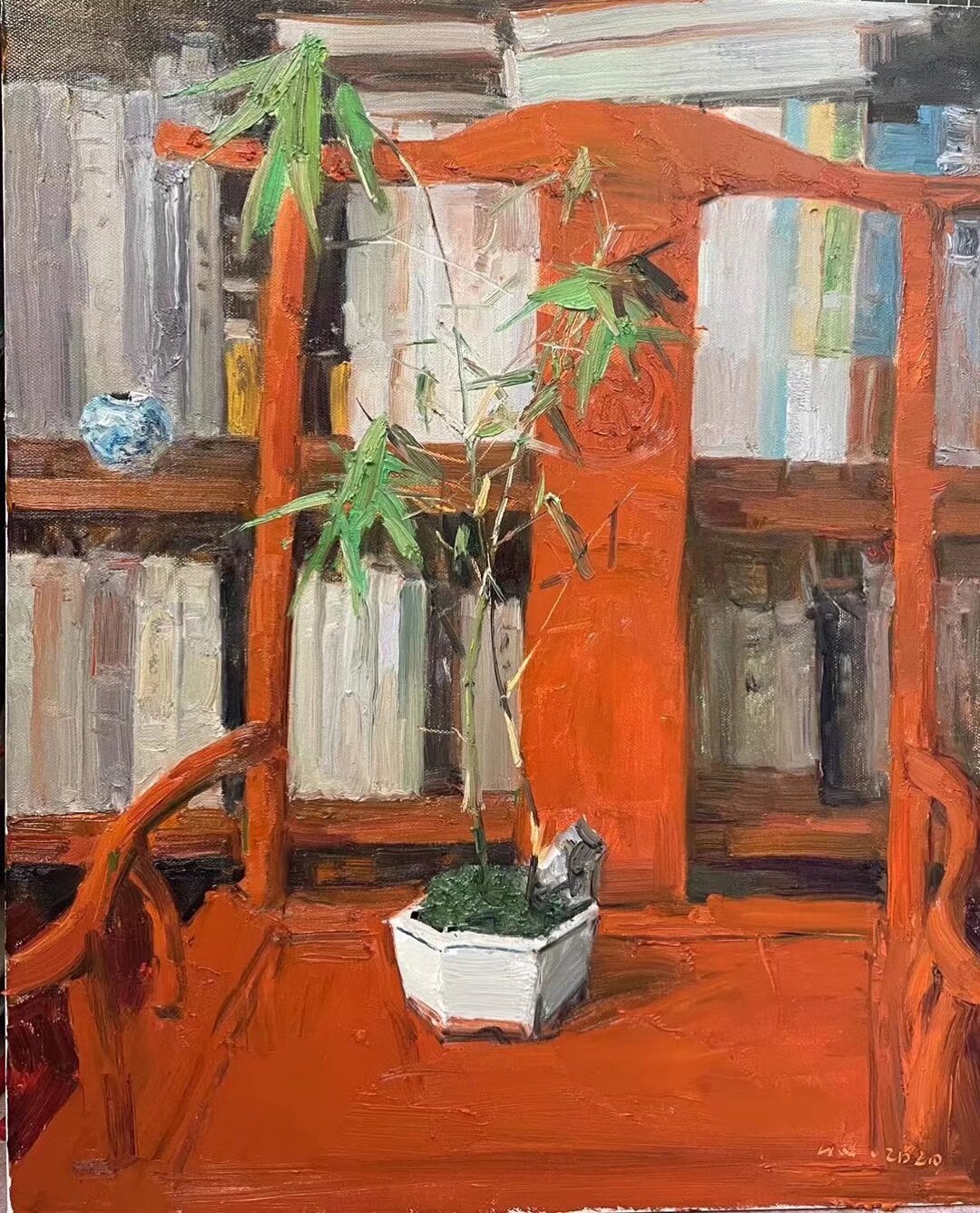 Close-up of flowers, furniture, and surrounding objects, revealing the balance between everyday objects and architectural space.